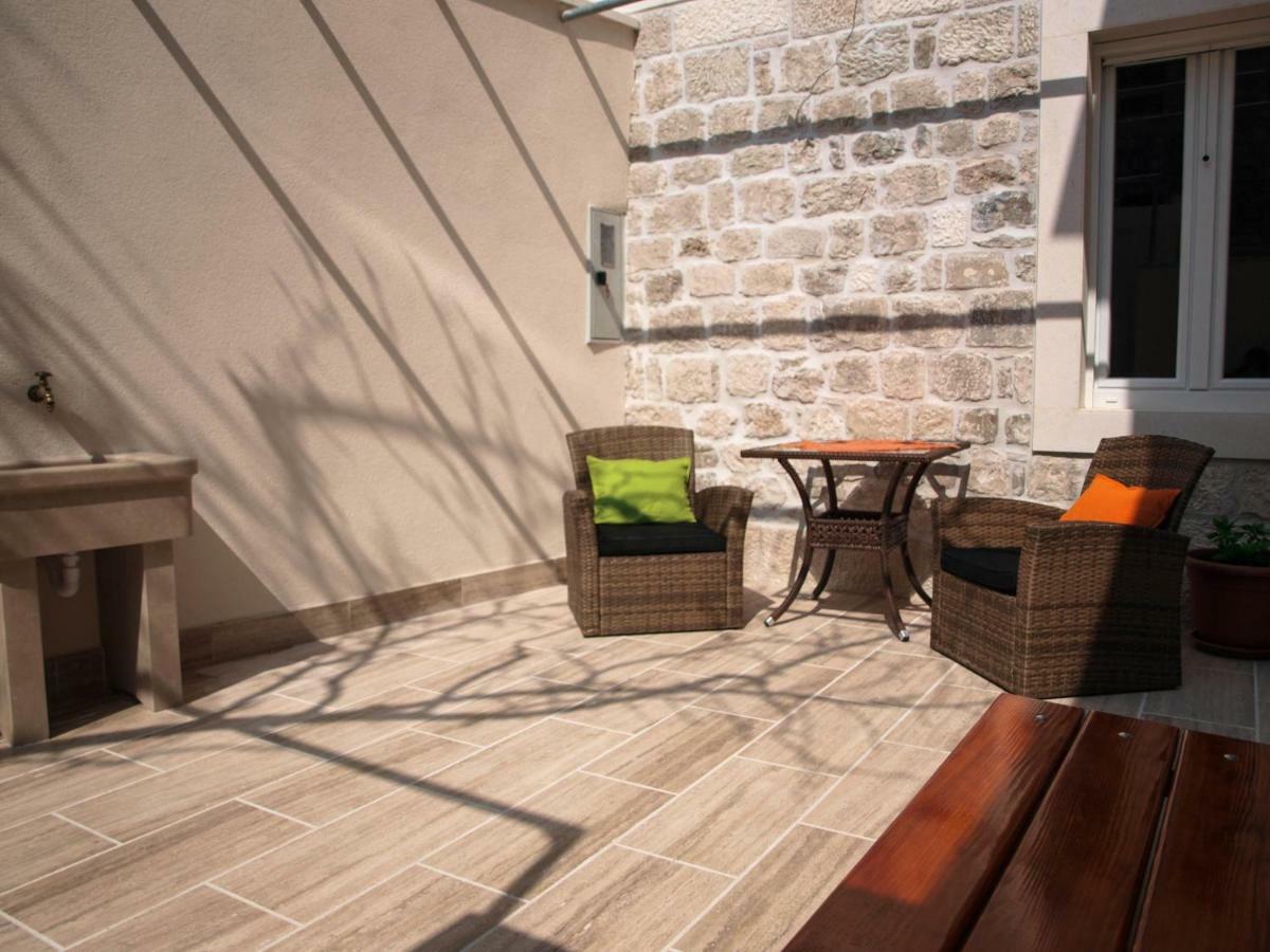 House Nataniel In Omis Near Sea Διαμέρισμα Εξωτερικό φωτογραφία