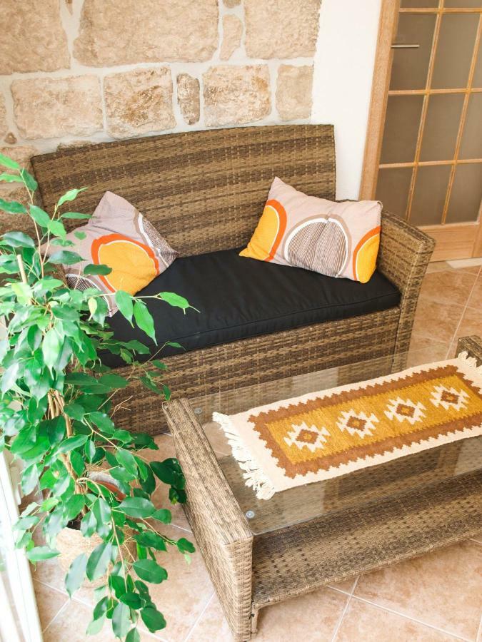 House Nataniel In Omis Near Sea Διαμέρισμα Εξωτερικό φωτογραφία