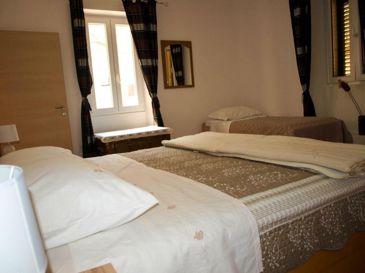House Nataniel In Omis Near Sea Διαμέρισμα Εξωτερικό φωτογραφία